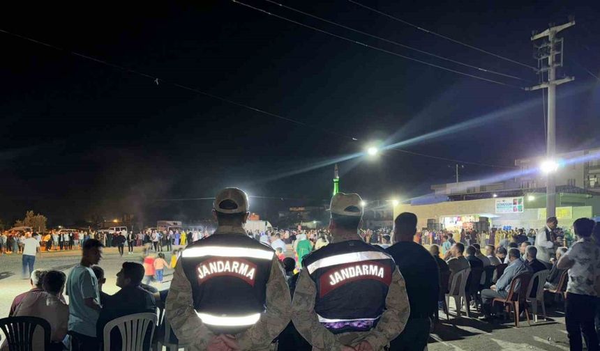 Jandarmadan düğün mesaisi