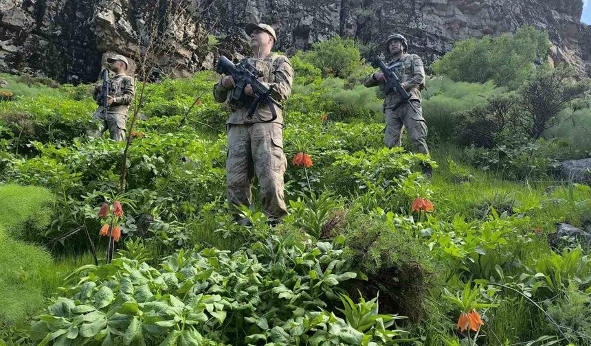 Jandarmadan ters lalelere sıkı koruma