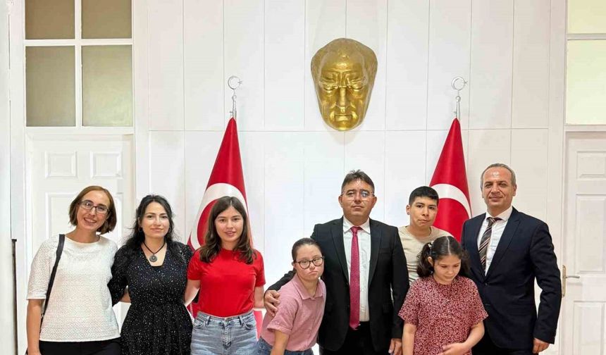 Kaymakam Kaya, özel öğrencileri ağırladı