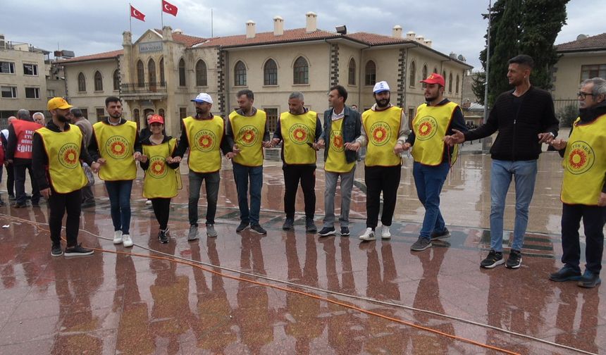 Kilis’te 1 Mayıs halaylarla kutlandı
