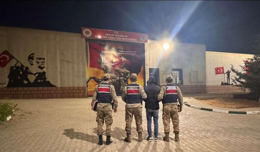 Kilis’te 3 kilogram kubar esrar ele geçirildi: 1 şahıs tutuklandı