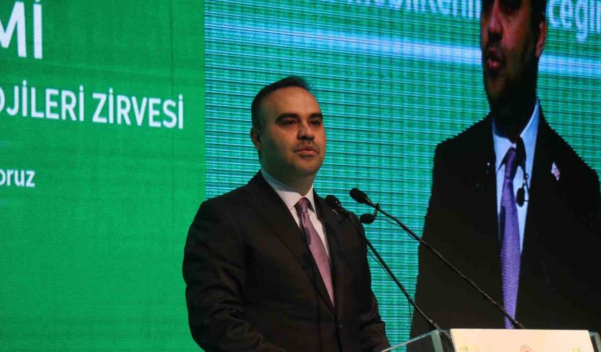 Sanayi ve Teknoloji Bakanı Kacır: "2030’a kadar seviye 3 yerli otonom aracın ülkemizde üretilmesini hedefliyoruz"
