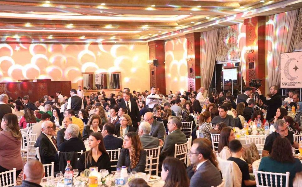 Başkan Akgün, sağlık çalışanlarını tıp bayramında ağırladı